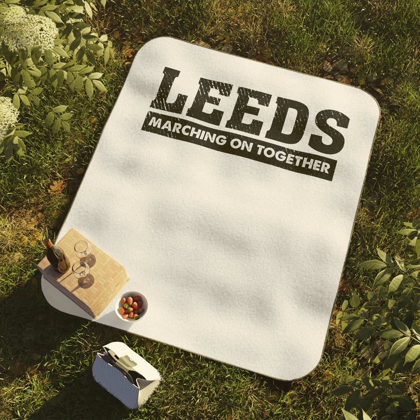 LUFC “Marching On Together” Picnic  Blanket: Iconic Leeds United Logo