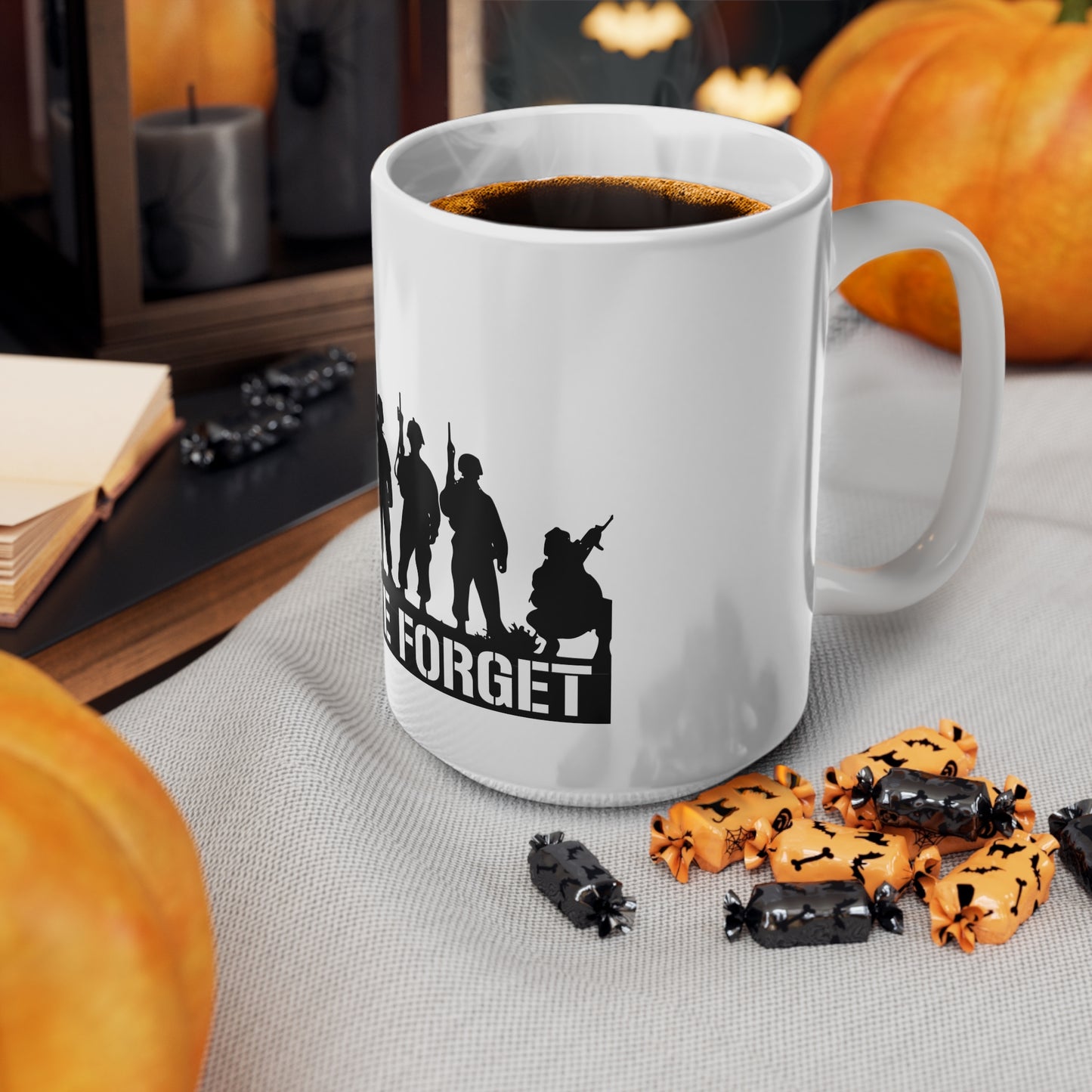 LUFC “Lest We Forget” Soldier Tribute  Beer Mug