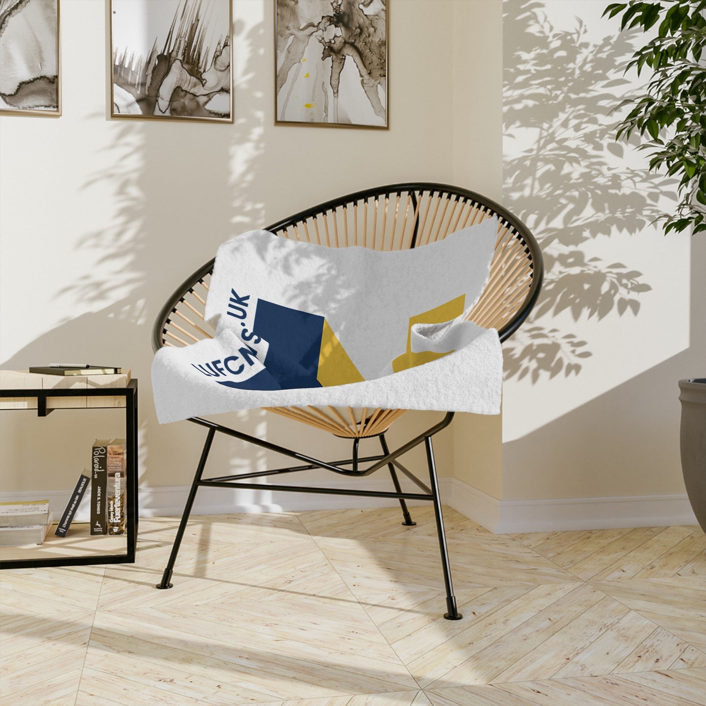 LUFC “LUFCNEWS.CO.UK” Velveteen  Sports Blanket: Official Fan Media  Design